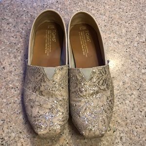 TOMS flats